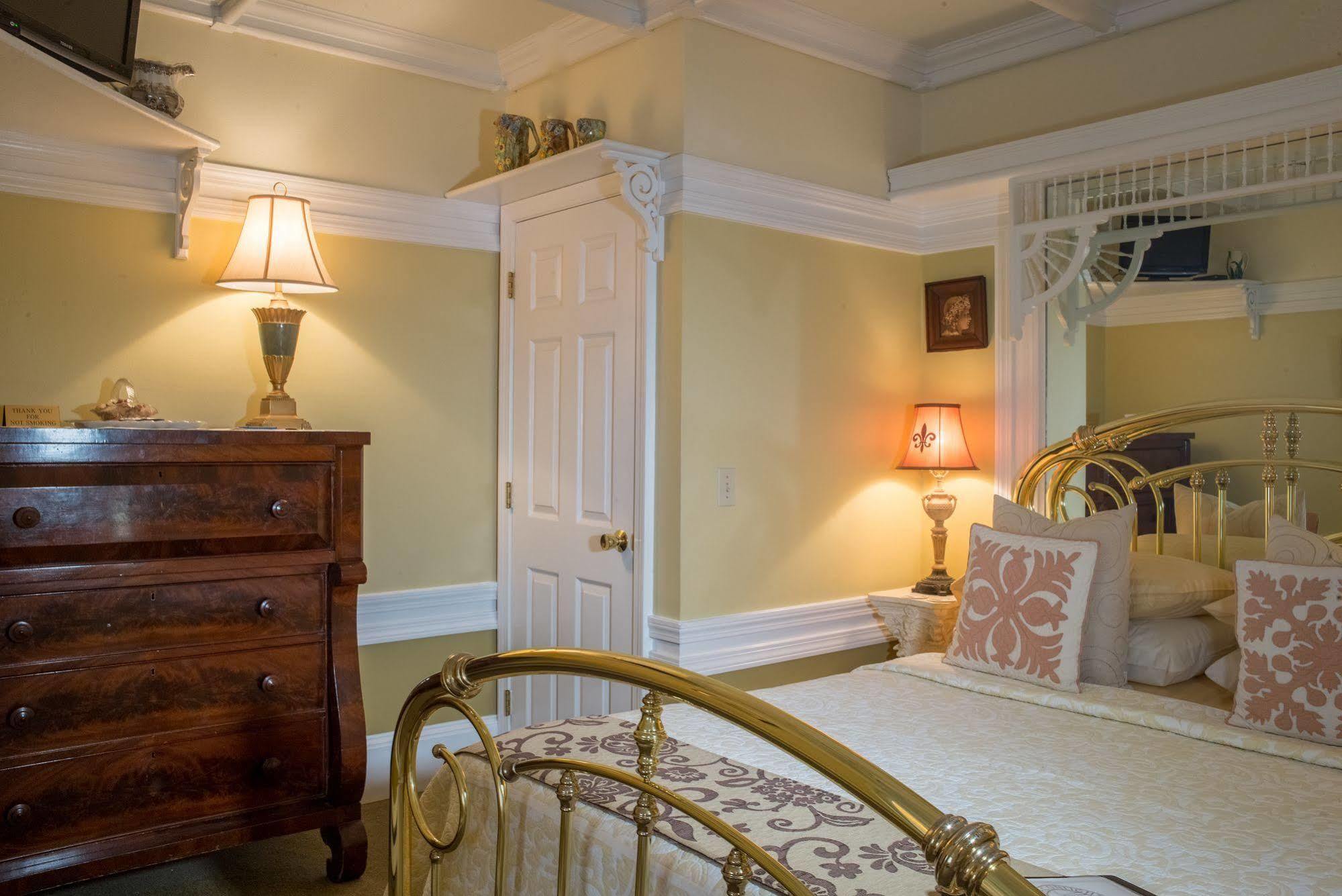 Beaconlight Guest House Провінстаун Екстер'єр фото